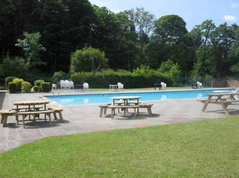 Snowdon Lodge - Glan Gwna Holiday Park Caernarfon - Luxury Family Lodge エクステリア 写真