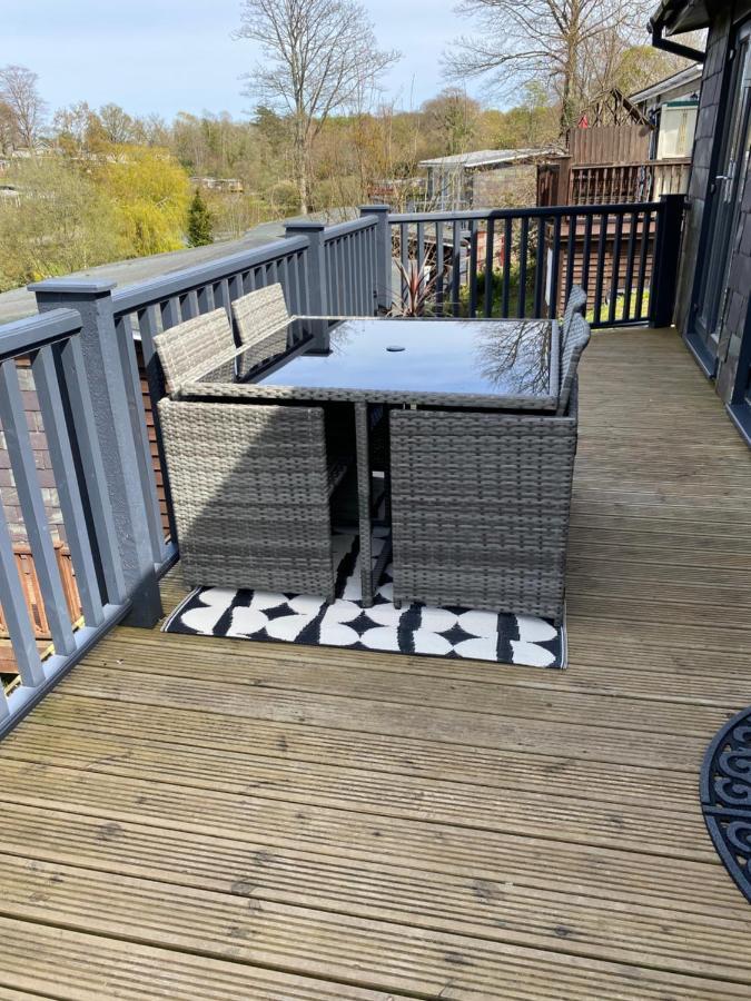 Snowdon Lodge - Glan Gwna Holiday Park Caernarfon - Luxury Family Lodge エクステリア 写真